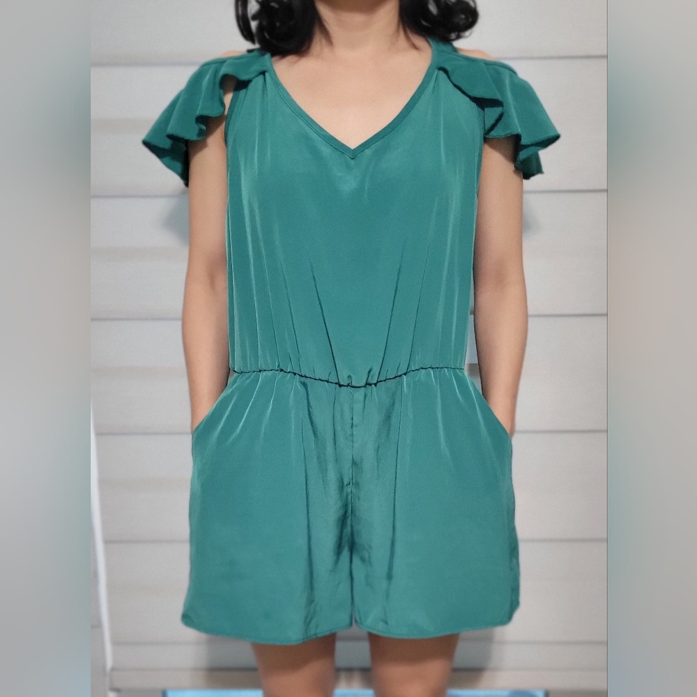 Lulu's Green Rompers - Picture 5 of 5